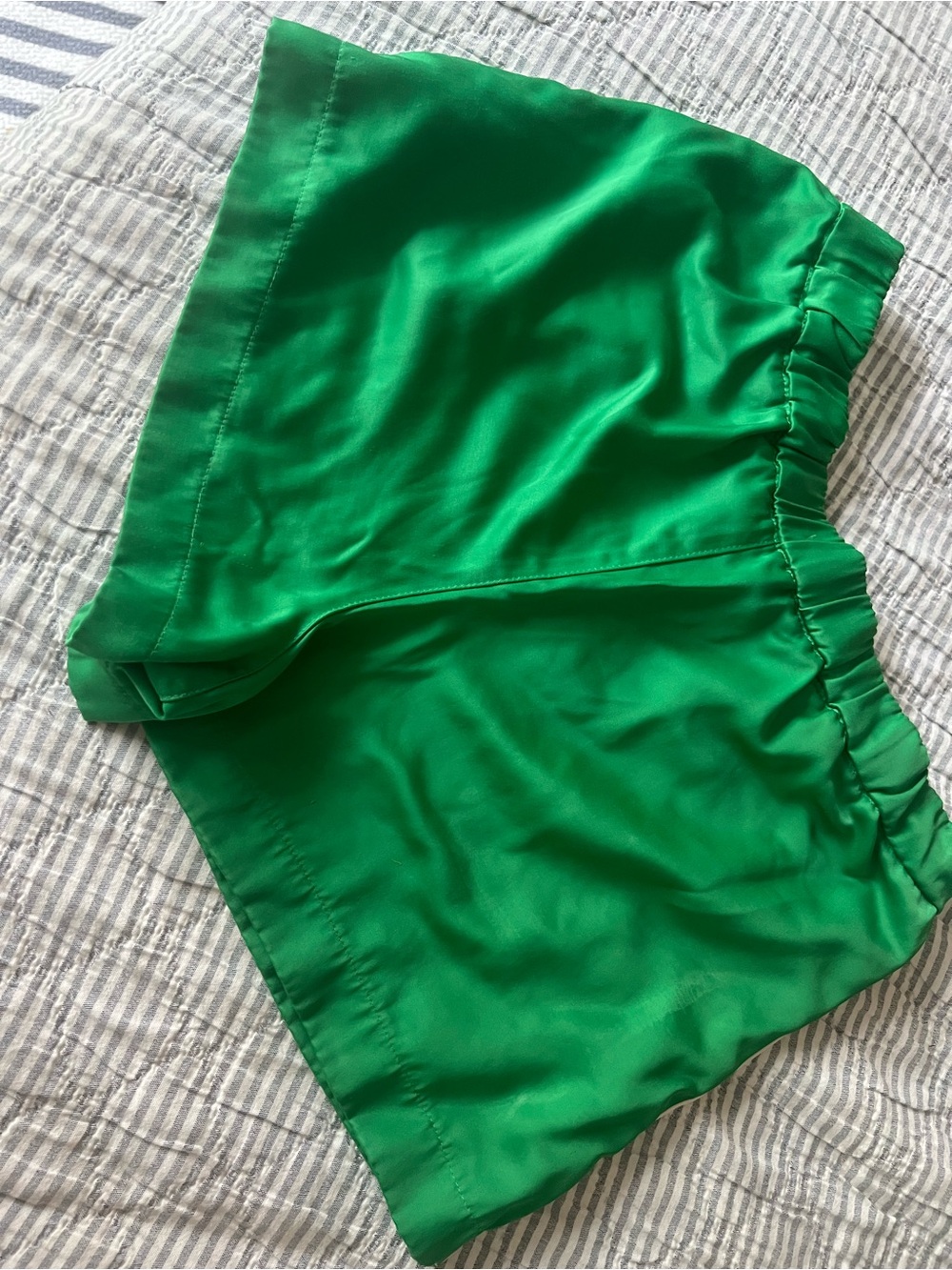 Zara Emerald Green Satin Athletic Shorts with White Piping - Picture 6 of 7